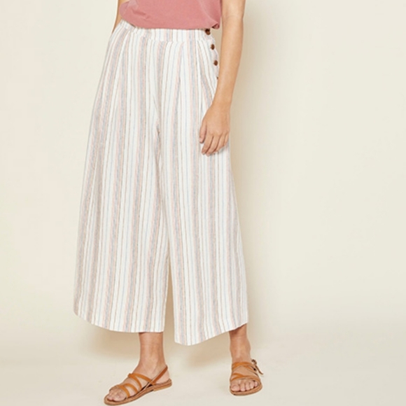 *1 Left!* NWT OUTERKNOWN | Eclipse Wide Leg Pants - Picture 4 of 6
